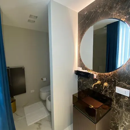 Redavid Dimora Di Charme לינה וארוחת בוקר 4*