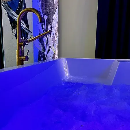 Redavid Dimora Di Charme Bed and Breakfast 4*